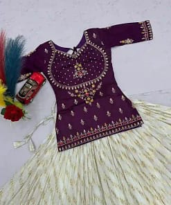 Festival Vichitra Silk Lehenga Choli 19 Festival Vichitra Silk Lehenga Choli - Image 10