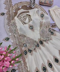 Heavy Fendy Silk Gown Set 26 Heavy Fendy Silk Gown Set - Image 4