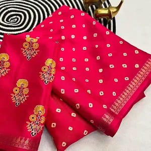 Tassar Silk Bandhani Printed Saree with Batik Blouse - Image 7