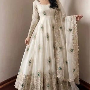 Designer Heavy Fendy Silk Gown Set - Image 19
