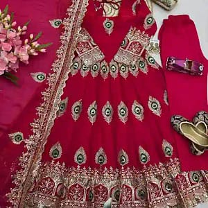 Designer Heavy Fendy Silk Gown Set - Image 9