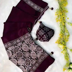 Premium Crepe Gajji Silk Ajrakh Saree - Image 4
