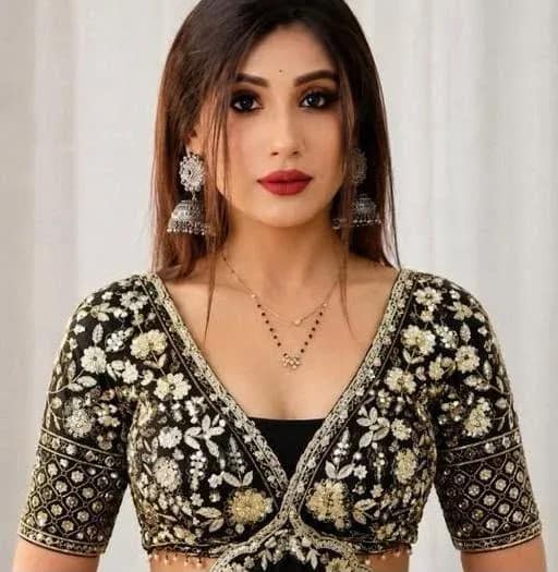 Black Banglori Silk Saree with Sequin Work Blouse 2 Black Banglori Silk Saree with Sequin Work Blouse - Image 2